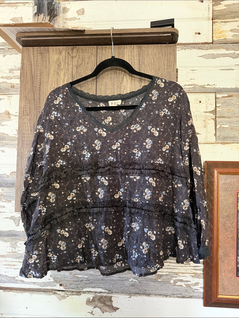 POL Black Floral V-Neck Ruffle Tunic